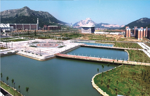 山东师范大学长清校区环亚集团工程校前广场景观工程